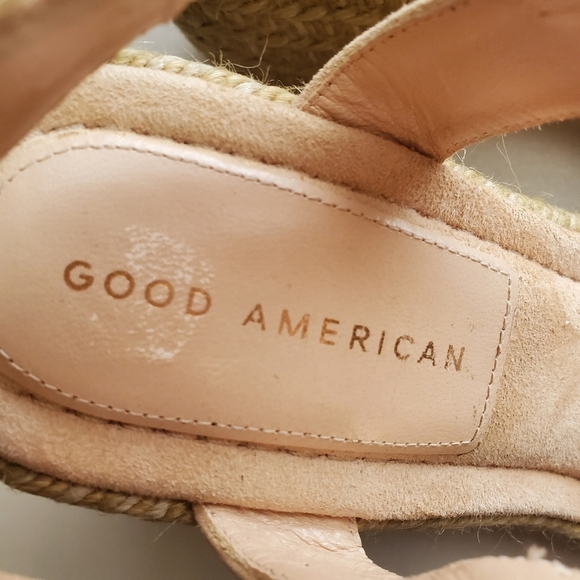 Good American Sz 9. Light Pink  Espadrillle Wedge Sandal. Woven Gold Trim - Picture 2 of 9